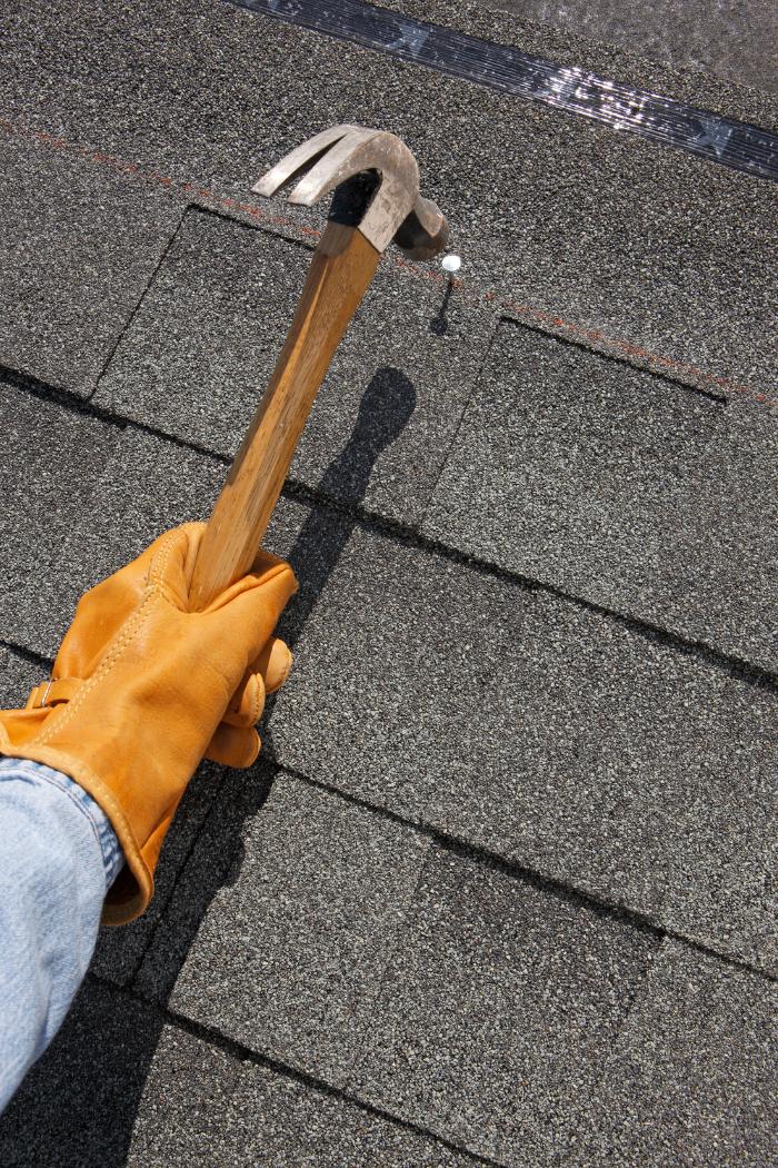 Asphalt roof installation